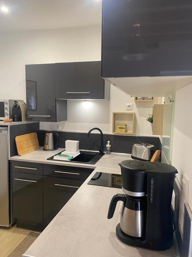 A La Belle Etoile Apartment Монбризон Екстериор снимка